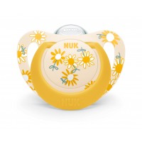 Nuk Силиконова залъгалка 6-18 месеца Star с кутийка за съхранение Цветя