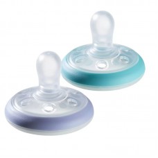 Tommee Tippee Breast-like Night Time Soothers 0-6m